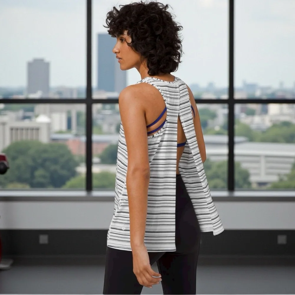 Lululemon All Tied Up Tank in Cut Back Stripe White Black Sz 8